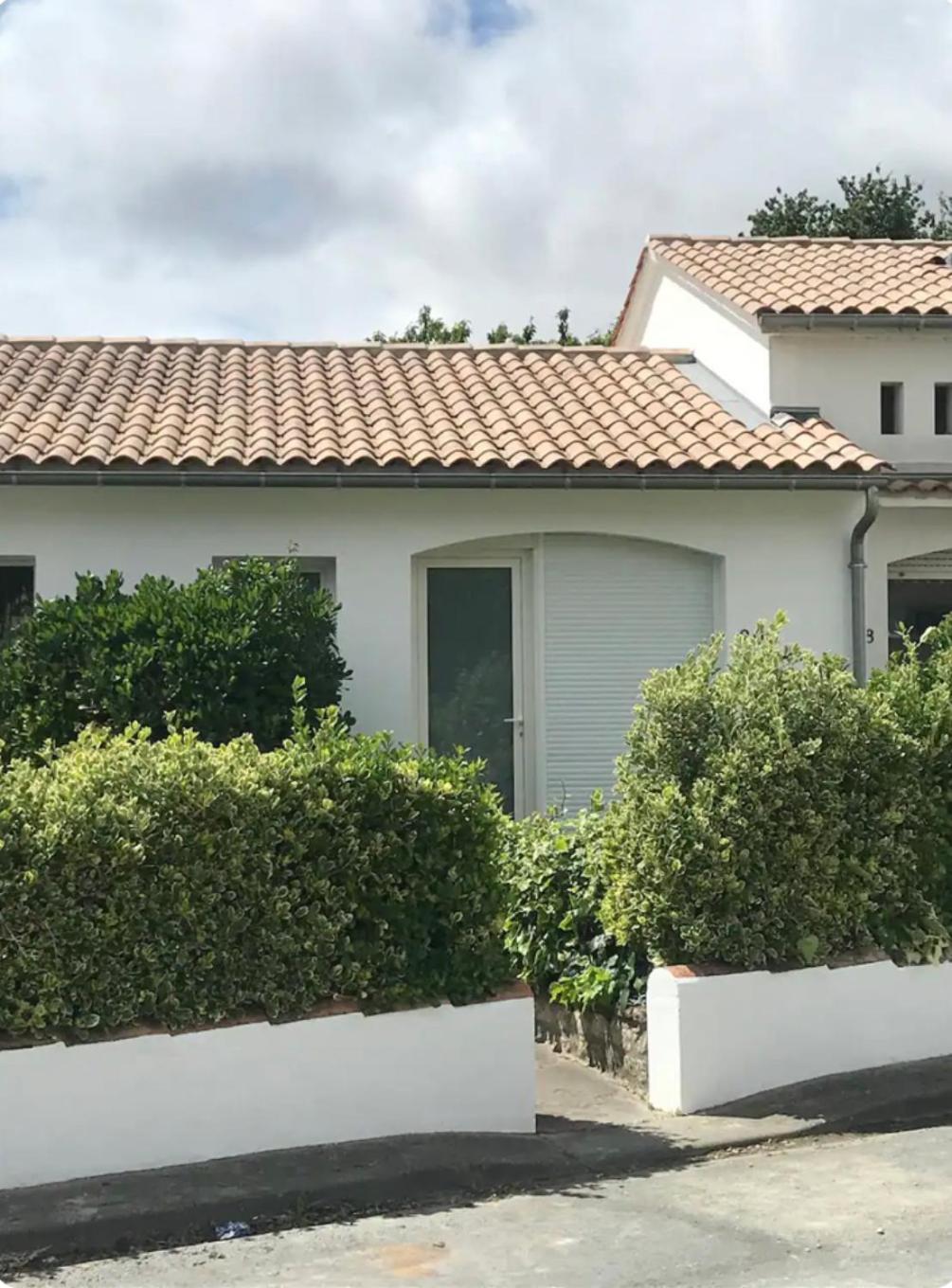 Charmante Maison De Ville Avec Terasse Intime La Rochelle  Luaran gambar