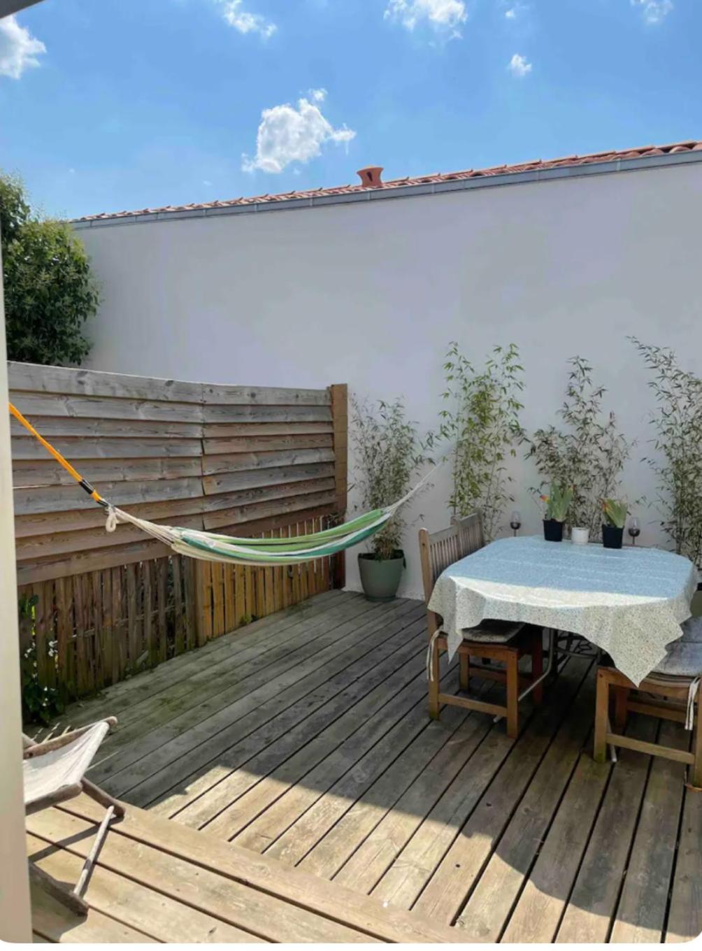 Charmante Maison De Ville Avec Terasse Intime La Rochelle  Luaran gambar